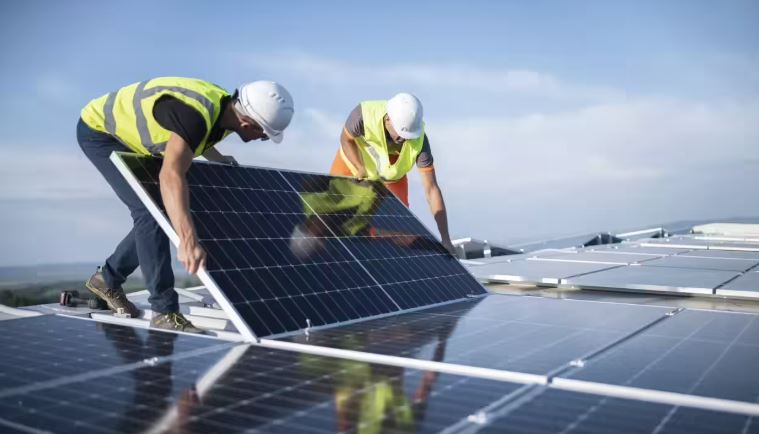 India’s 100 GW solar module manufacturing capacity milestone under ALMM framework – boosting renewable energy, exports, and clean energy goals.