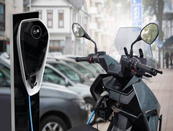Ampere Magnus Grand electric scooter launch – upgraded family e-scooter with advanced LFP battery technology, designed for style, comfort, and safety.