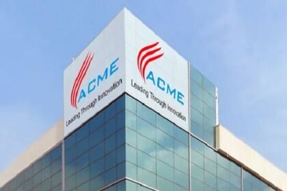 CRISIL upgrades ACME Solar's credit rating to AA-/Stable for ₹1,000 crore non-fund-based long-term bank facilities.
