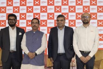 Refex Mobility launch event in Delhi NCR with Union Minister Prahlad Joshi, announcing deployment of 400 clean-fuelled vehicles.