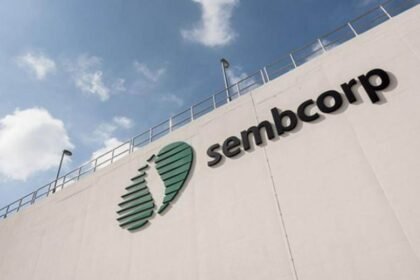 Sembcorp and ReNew logos symbolizing acquisition of ReNew Sun Bright by Sembcorp Green Infra