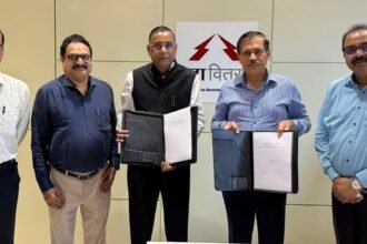 MSEDCL and Global Energy Alliance officials signing Statement of Intent for power distribution modernization in Maharashtra