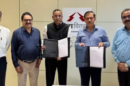 MSEDCL and Global Energy Alliance officials signing Statement of Intent for power distribution modernization in Maharashtra