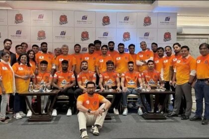 Navitas Solar and Puneri Paltan team at The Claridges during a sustainable energy and sports partnership event.