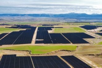 Apple clean energy solar and wind farms expansion in Europe — Greece, Italy, Latvia, Poland, Romania.