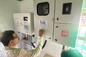 Shripad Naik inaugurating 45 kW solar power system at water pumping station in North Goa under IREDA CSR
