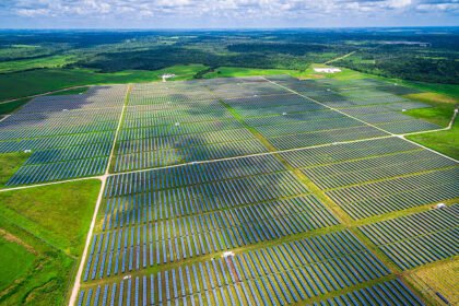 Executives from Vikran Engineering Limited and Ellume Energy sign ₹354 crore EPC contract for 100 MW solar power project in Maharashtra.