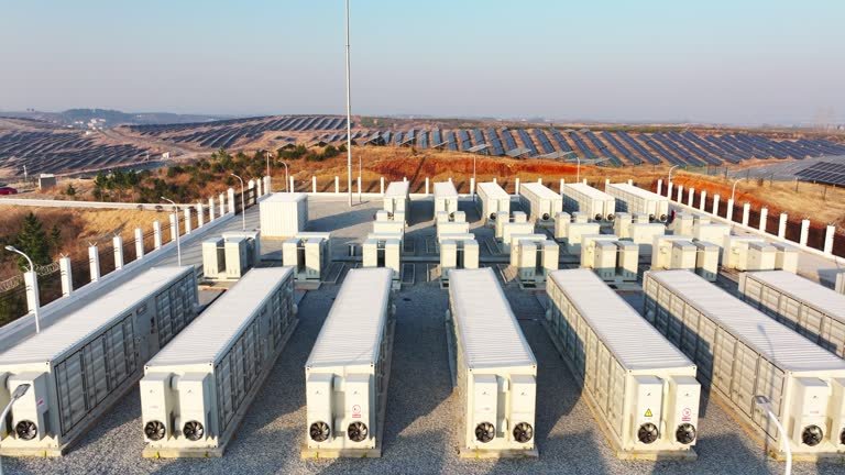 Plus Power receives $160 million tax equity investment from Morgan Stanley for large standalone battery energy storage projects in Massachusetts and Maine.