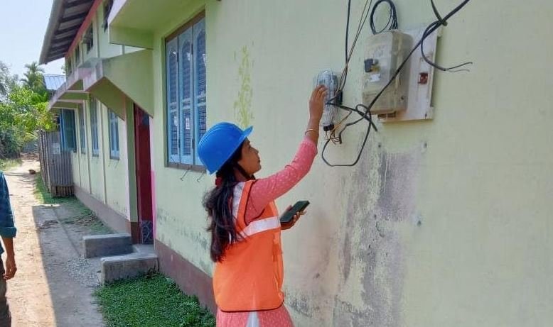 Apraava Energy secures ₹8,009 million funding from British International Investment and Standard Chartered to boost India’s clean energy transition.