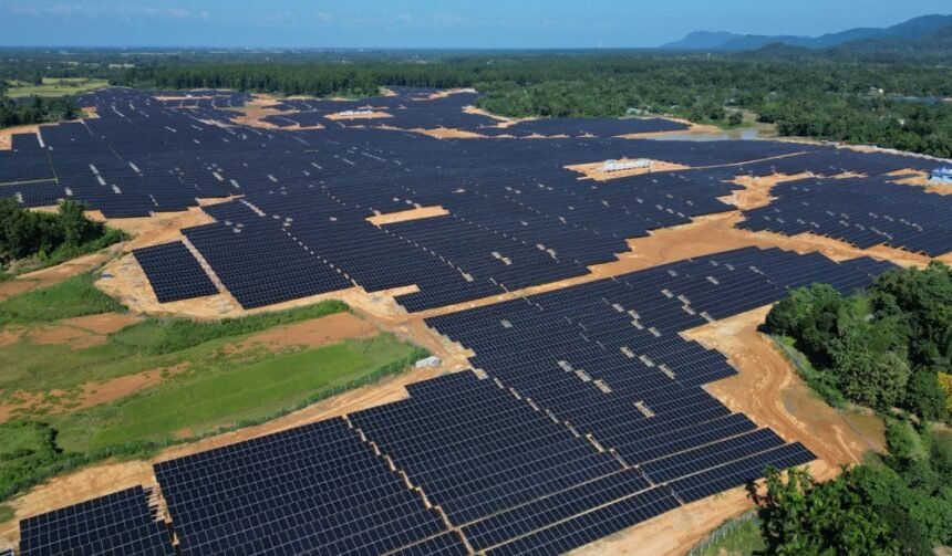 Rays Power Infra Wins 300 MW Renewable Energy Project Worth ₹1,912 Crore