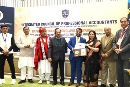 REC Limited’s Awanish Kumar Bharati Wins ICPA Treasury Excellence Award