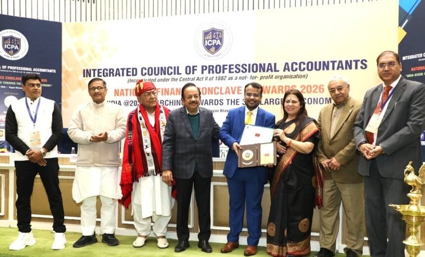 REC Limited’s Awanish Kumar Bharati Wins ICPA Treasury Excellence Award