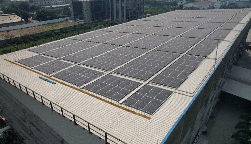 Tata Power Solaroof Launches SunSmart Flexi EMI Scheme for C&I Solar Adoption